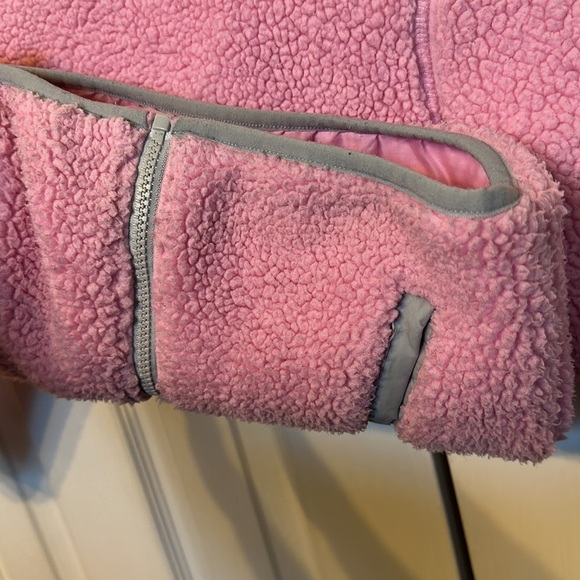 Pink Girls Sherpa Jacket with Gray Accents Size 4T - Picture 7 of 7